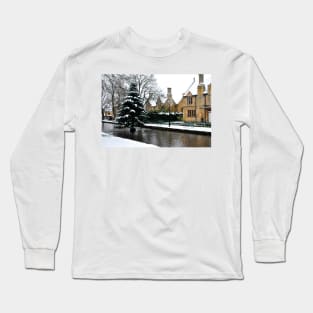 Bourton on the Water Christmas Tree Cotswolds Long Sleeve T-Shirt